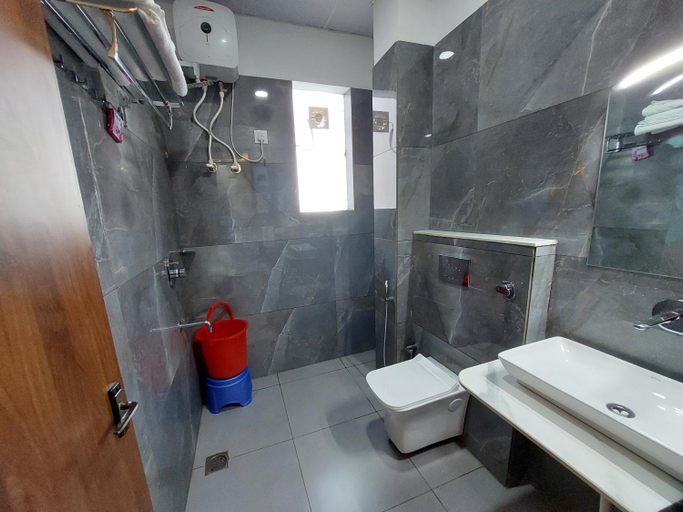 Bathroom 3, Hotel Kesari, Sikar