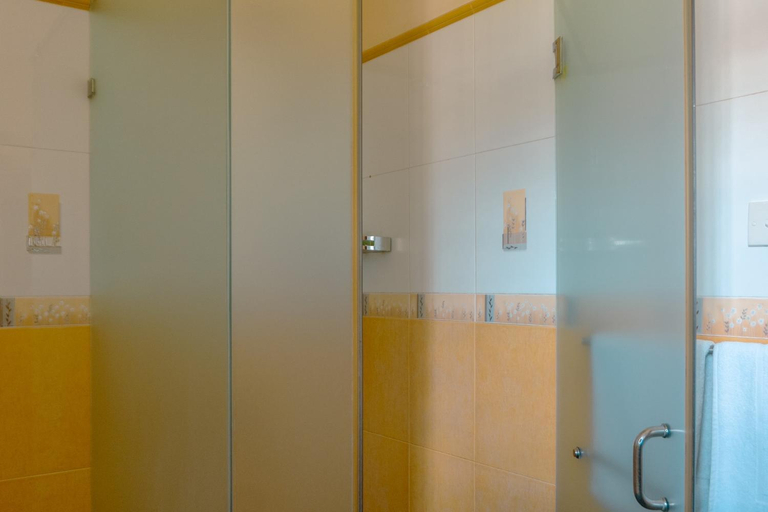 Bathroom 4, Bigcity villa - Airport Transit Hotel, Minuwangoda