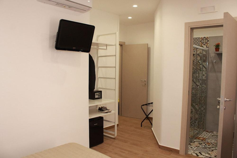 Bedroom 3, B&B Allerìa, Napoli