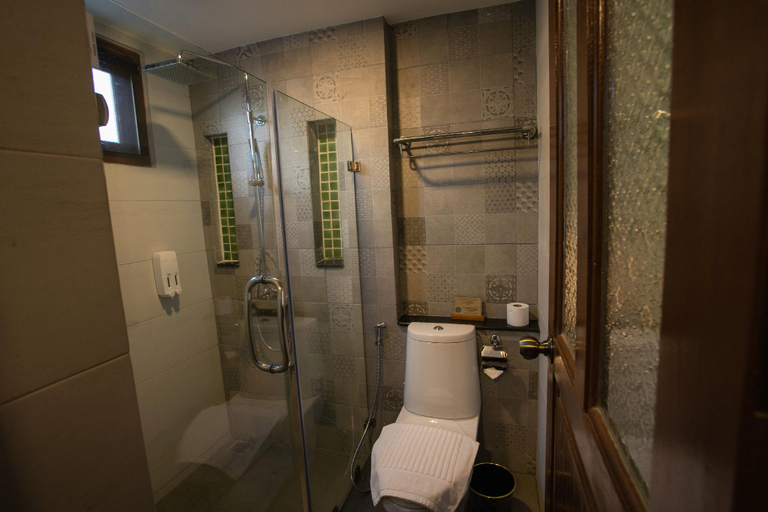 Bathroom, Wiangkaew Hotel, K. Phu Pieng
