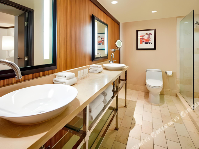 Bathroom 4, RIVIERA RESORT – PALM SPRINGS by IHG, Riverside
