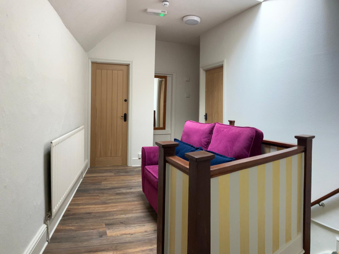 Bedroom, Kings Arms Inn, Somerset