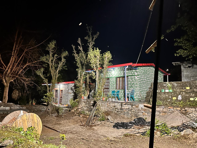 Others, Topal home stay, Chamoli