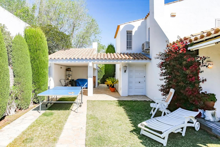 Others 3, Villa Romady, casa familiar independiente, Barcelona