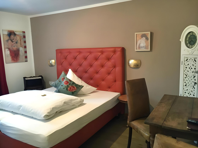 Others 4, UNO Hotel Chapeau Noir - Free Parking by ANS, Saarlouis