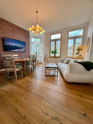 Others 2, Modernes City-Apartment mit Blick in den Park und 2 Bader H9, Oldenburg