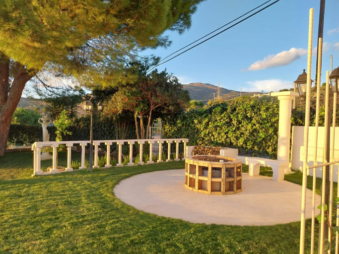 Others 2, Villa Lachesi, Palermo