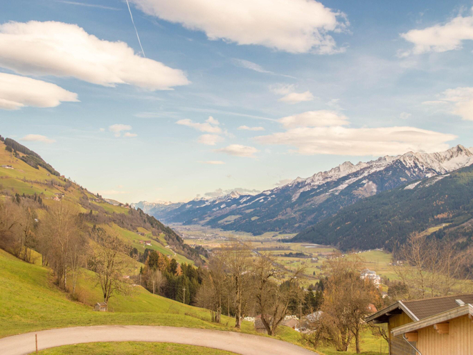 Others 3, Apartment in Mittersill near KitzSki Lift, Zell am See