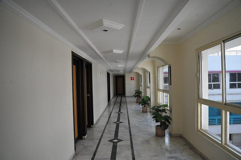 Others 4, Hotel Alpha, Vadodara