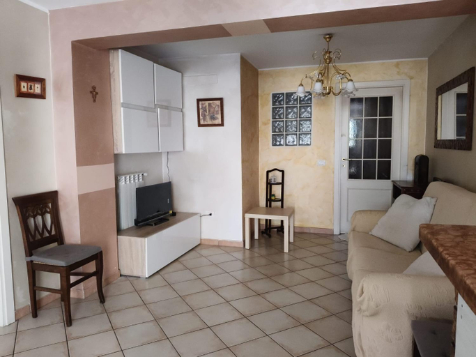 Others 5, VILLA ANNAMARIA, Pescara