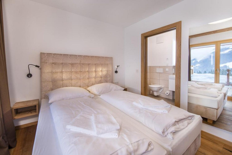 Bedroom 2, Modern Chalet near Zillertal Arena, Zell am See