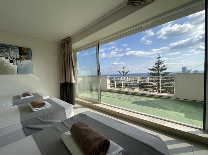 Others 5, Villa Diamantina