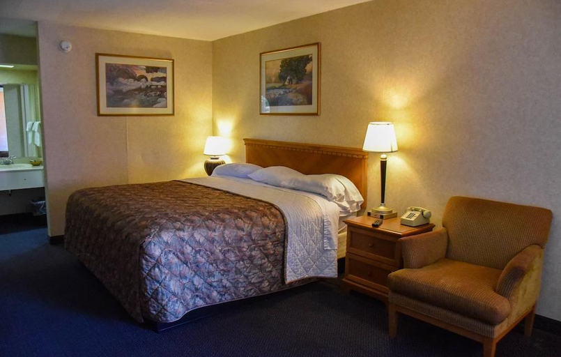 Bedroom 2, Homeplace Inn and Suites, Cherokee