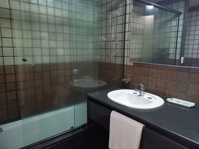Bathroom 5, Hotel Dan INN Mar Piedade By Nacional Inn, Jaboatão dos Guararapes