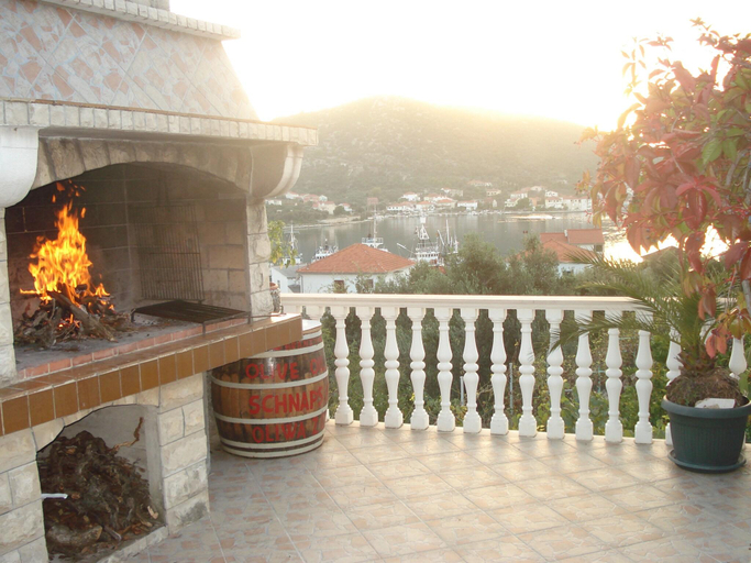 Others 4, Apartment in Vinisce 100m from the Sea, Marina