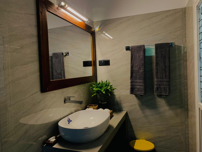 Bathroom 2, E Seven House, Dickwella