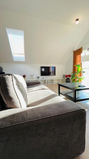 Others 3, House FLOW, 3 room, free 2 parking, Bratislava II