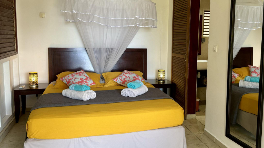 Bedroom 2, VILLA PALMA Deshaies avec piscine privée - vue mer, Deshaies