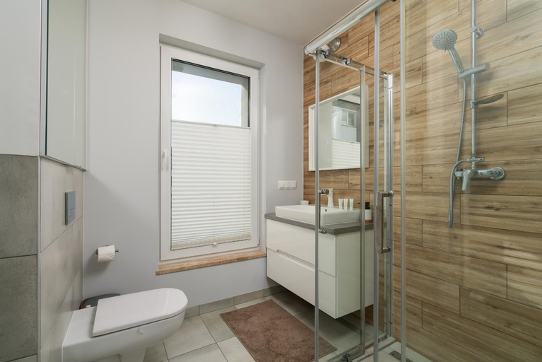 Bathroom 3, Apartamenty HoliApart No 1 - luxury apartments, beautiful area, Nowy Dwór Gdański
