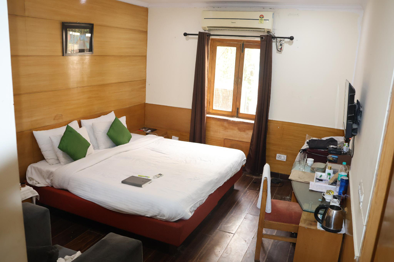 Bedroom 3, Hotels Daffodils, Delhi