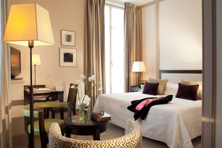 Bedroom 3, Hôtel de l'Arcade, Paris