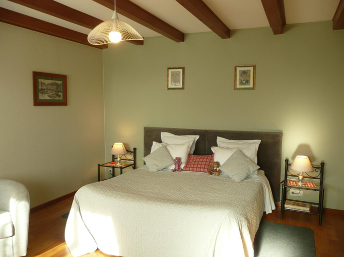Bedroom 2, Chez Anny et Jean Au Mittelbuehl,Vosges du Nord,Reichshoffen,Alsace, Bas-Rhin