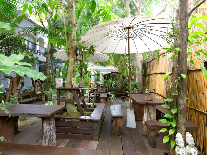 Food & Drinks, Bannsuanmaeklong Resort, Muang Samut Songkhram