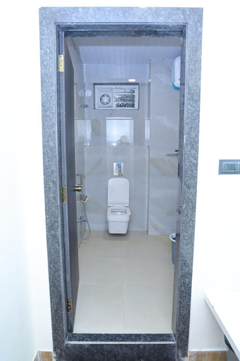 Bathroom 4, Hotel Vista Airport Zone, Ranga Reddy