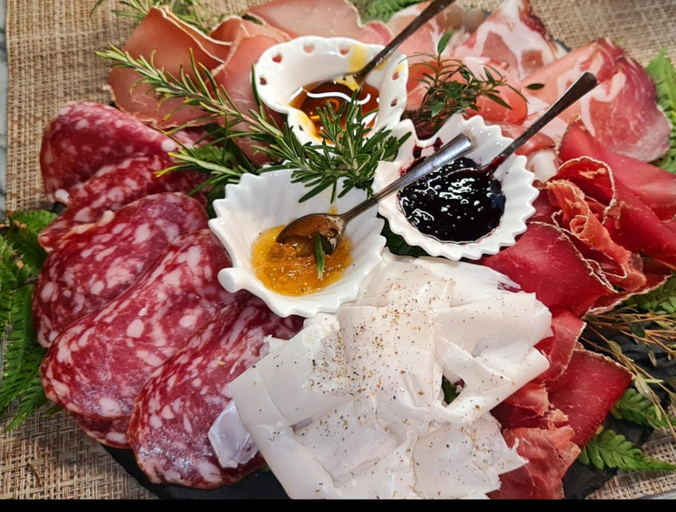 Food & Drinks 4, La Corte dei Fiori, Como