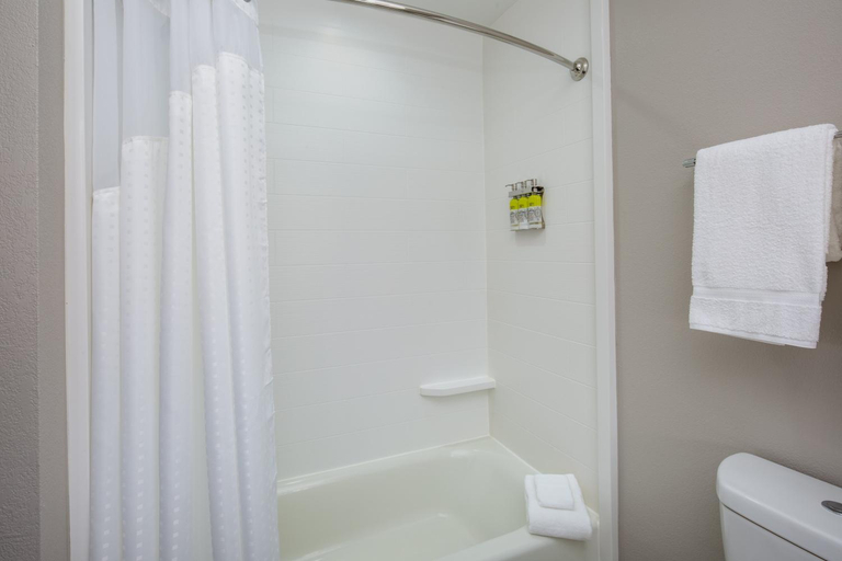 Bathroom 4, Holiday Inn Express Surprise By IHG, Maricopa