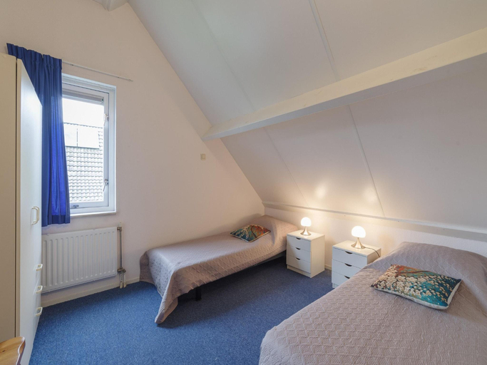 Bedroom 2, Holiday Home in Zeeland with Spacious Garden, Kapelle