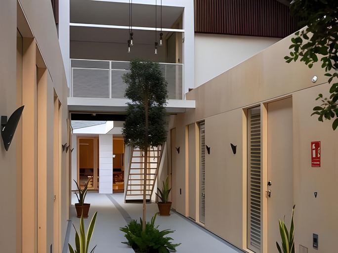 Exterior & Views