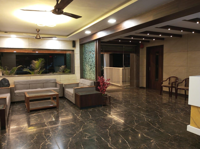 Public Area, Pritam Park Hotel, Jalgaon