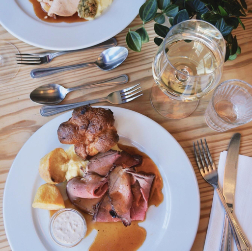 Food & Drinks 5, Castle Inn, Pembrokeshire