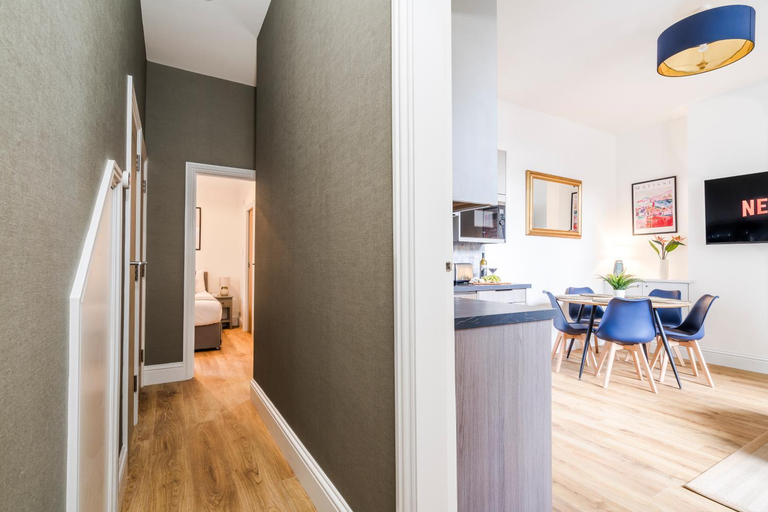 Others 5, Cozy 2 Bedroom Flat in Sutton - London , London