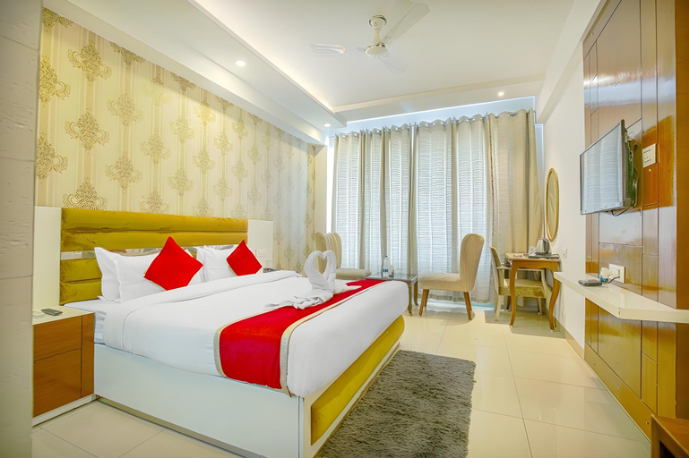 Bedroom 3, Silky Hotel & Resorts, Panchkula