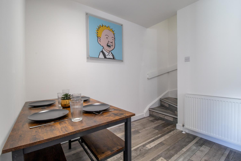 4, Abbey House, Renfrewshire