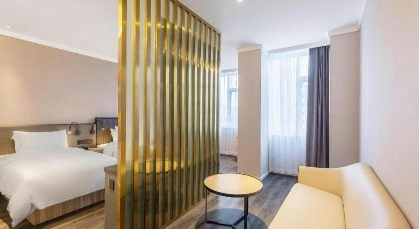 Bedroom 3, HanTing Premium Hotel (Dongying Dongcheng), Dongying