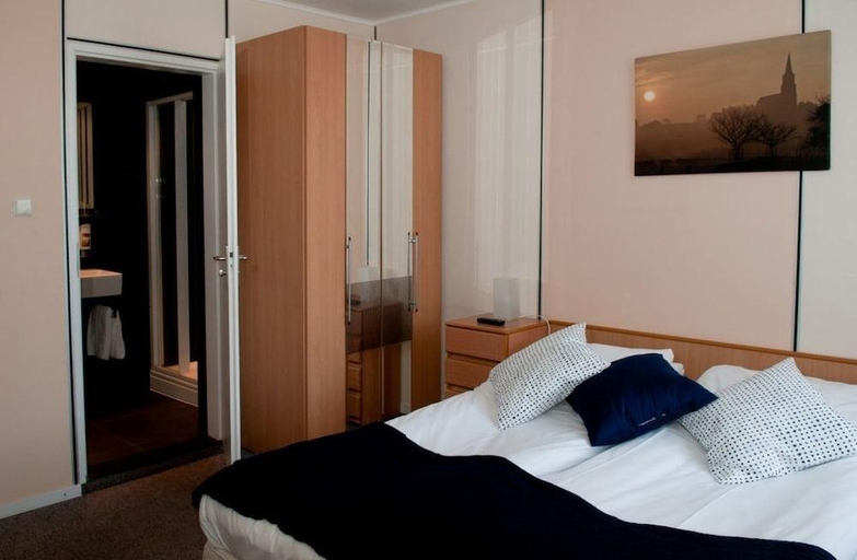 Bedroom 1, Hotel Restaurant Vijlerhof, Vaals
