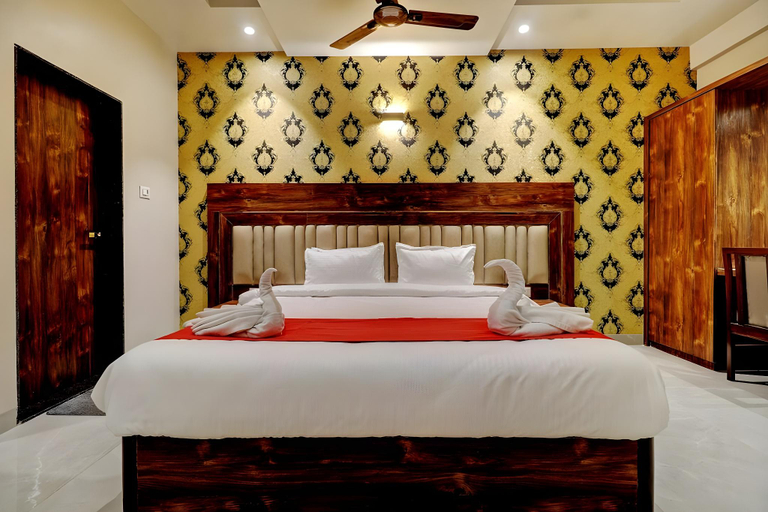 Bedroom 3, Hotel Apratim Lodging & Boarding, Thane