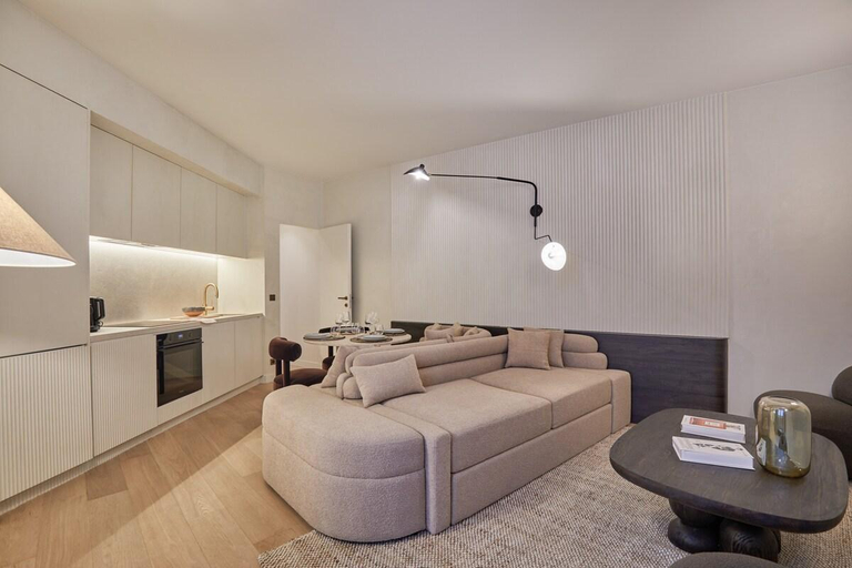 Others 3, Sublime new Apartment Louvre Palais-Royal, Paris