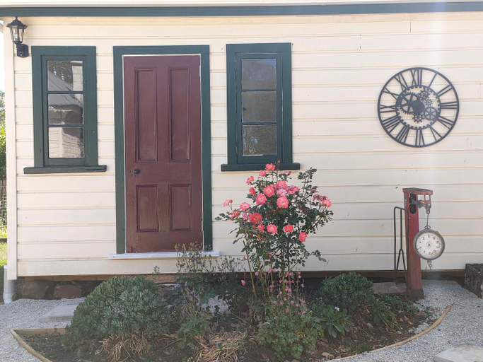 Exterior view 1, Burnside Homestead, Waitaki