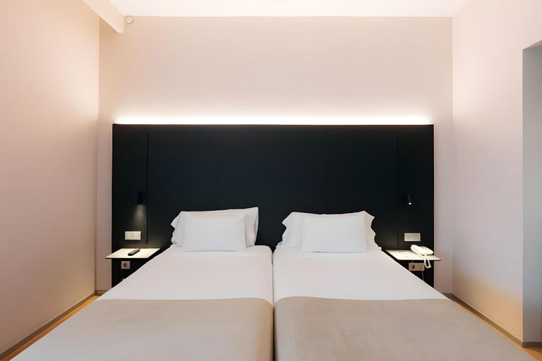 Bedroom 3, Barceló Valencia, Valencia