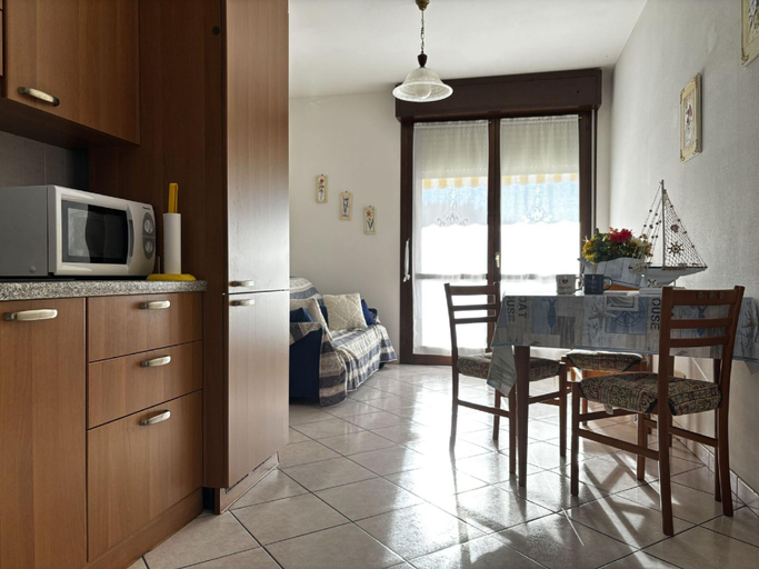 Others 5, Holiday apartment with pool near the beach, Rovigo