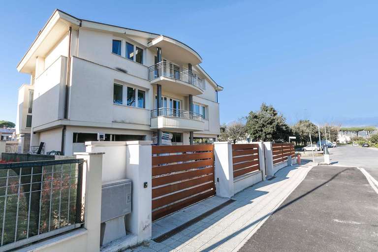Exterior view 5, Tintoretto Apartments, Lucca