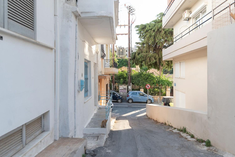Surrounding environment, Saint Matthew Central Apartment by Senaon, Crete