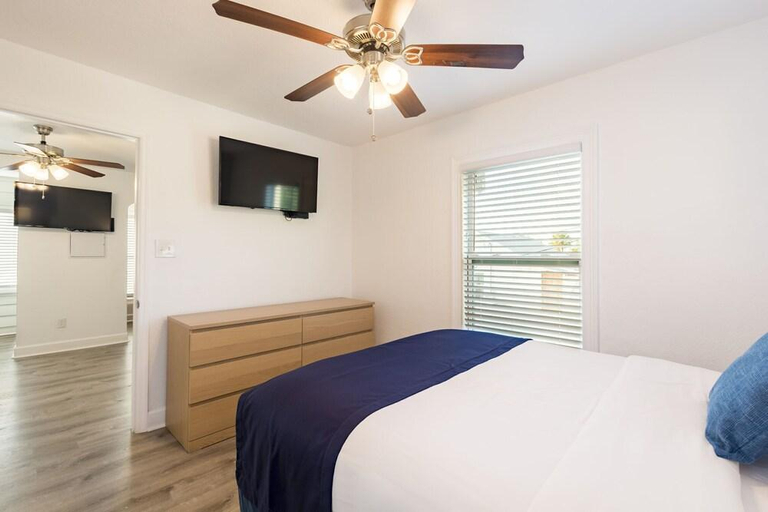 Bedroom 2, Silver Sands - The Sandcastle Collection, Pinellas