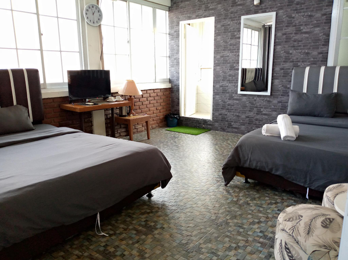 Bedroom 2, Villa Ambarwati, Cianjur
