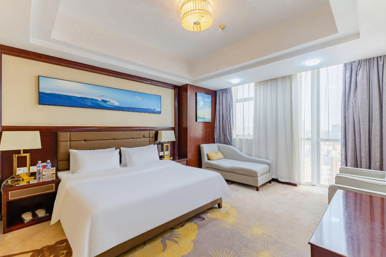 Bedroom 2, Goldgu Gauteng Hotel, Fuyang