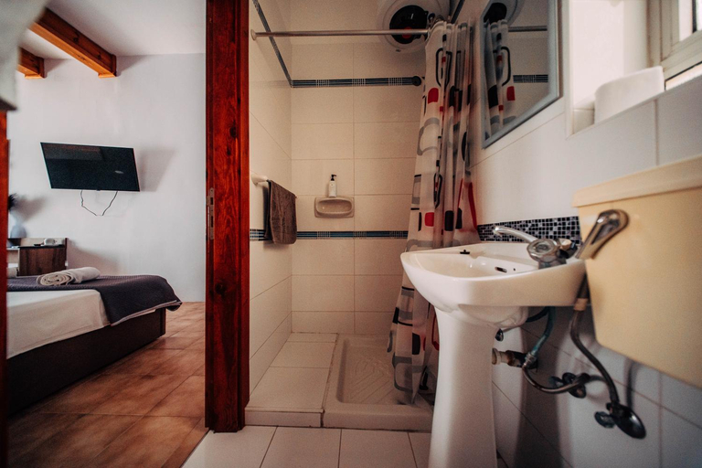Bathroom 4, Rapture Gozo Guesthouse